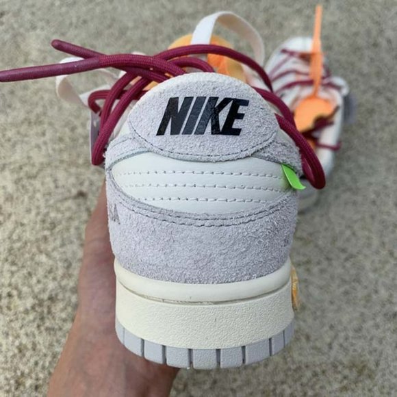 Nike Dunk Low x Off-White Lot 35 Sneakers - Picture 4 of 11